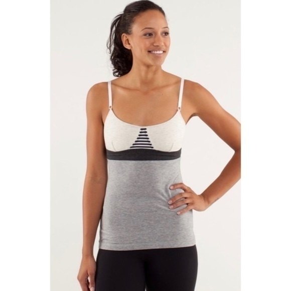 Lululemon • Contentment Triangle Tank Heathered Silver Slate/Polar Cream - Picture 2 of 11